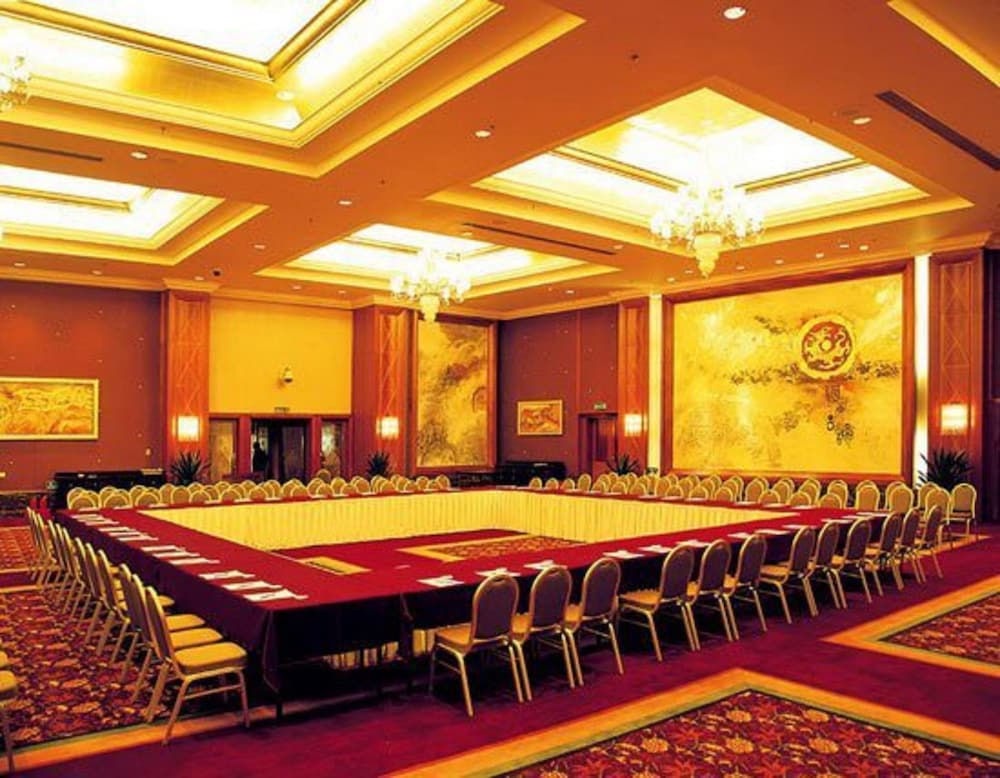 Beijing Continental Grand Hotel 41/47