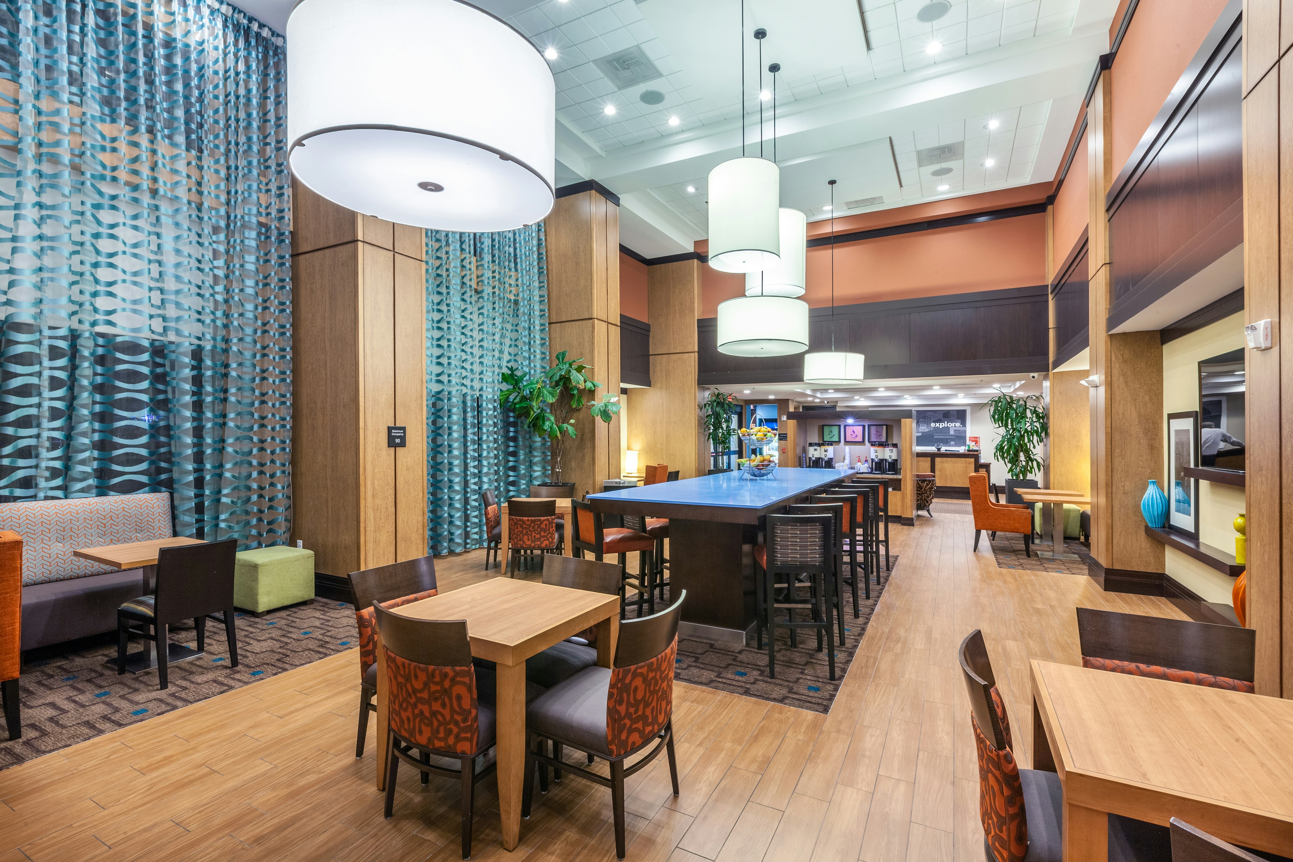 Hampton Inn & Suites by Hilton Houston North IAH 11/21