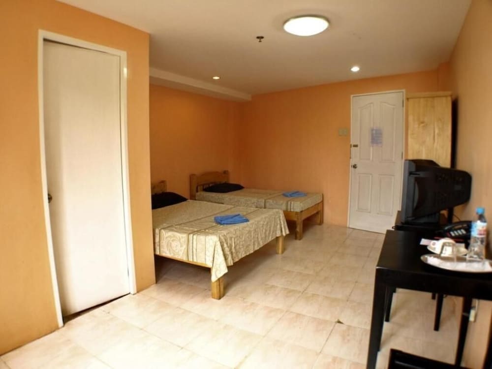 Lylie Hotel 33/51