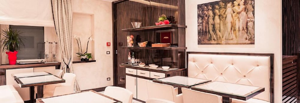 MAISON CANDIA LUXURY HOUSE 27/38