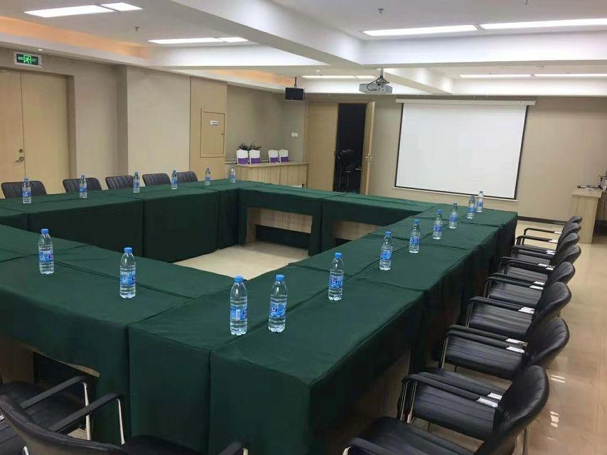 Lavande Hotels (Harbin Haxi Railway Station) 40/48