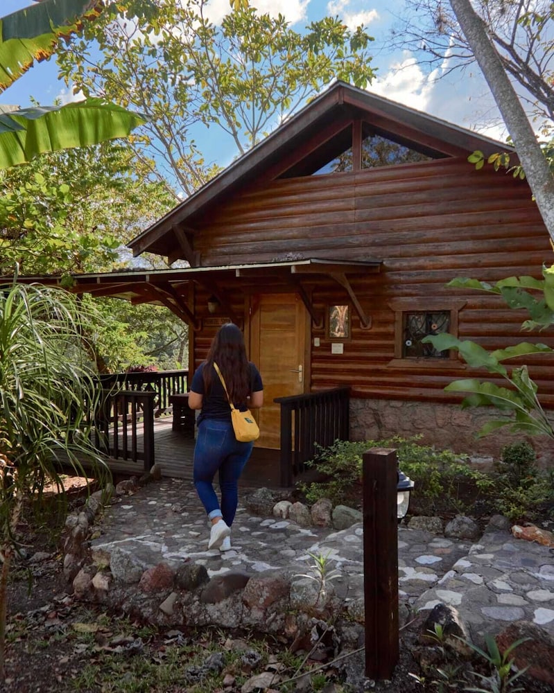 Mayan Hills Hotel 38/39
