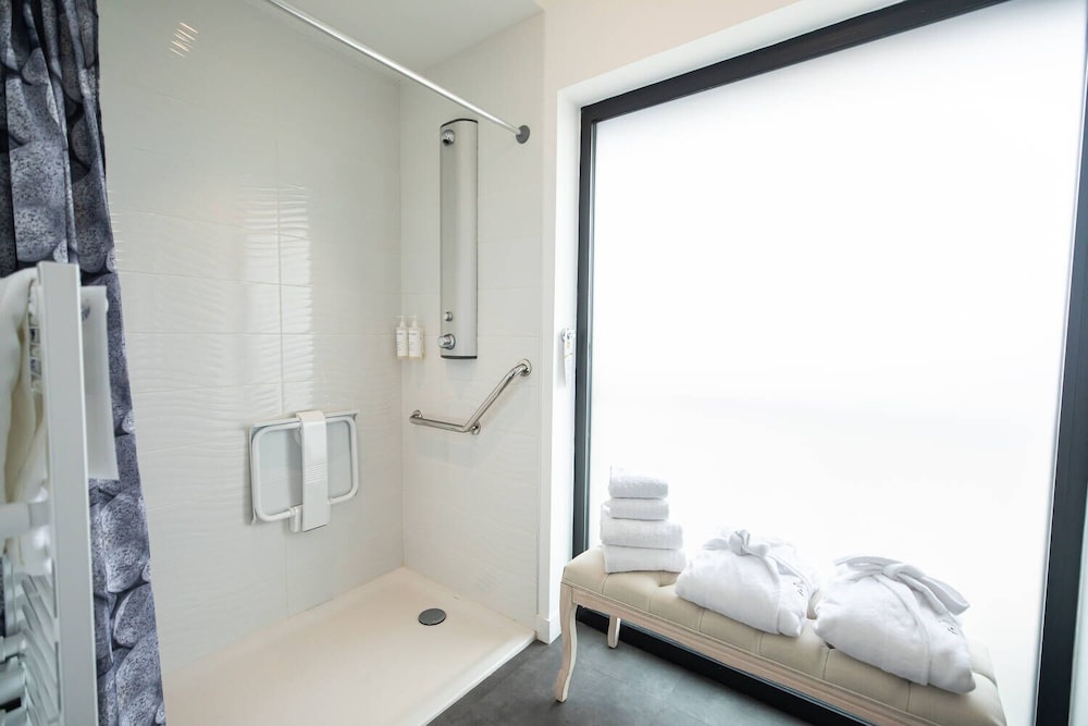 Hotel Barracuda & Spa, Port Center, beachfront, sea view 15/50
