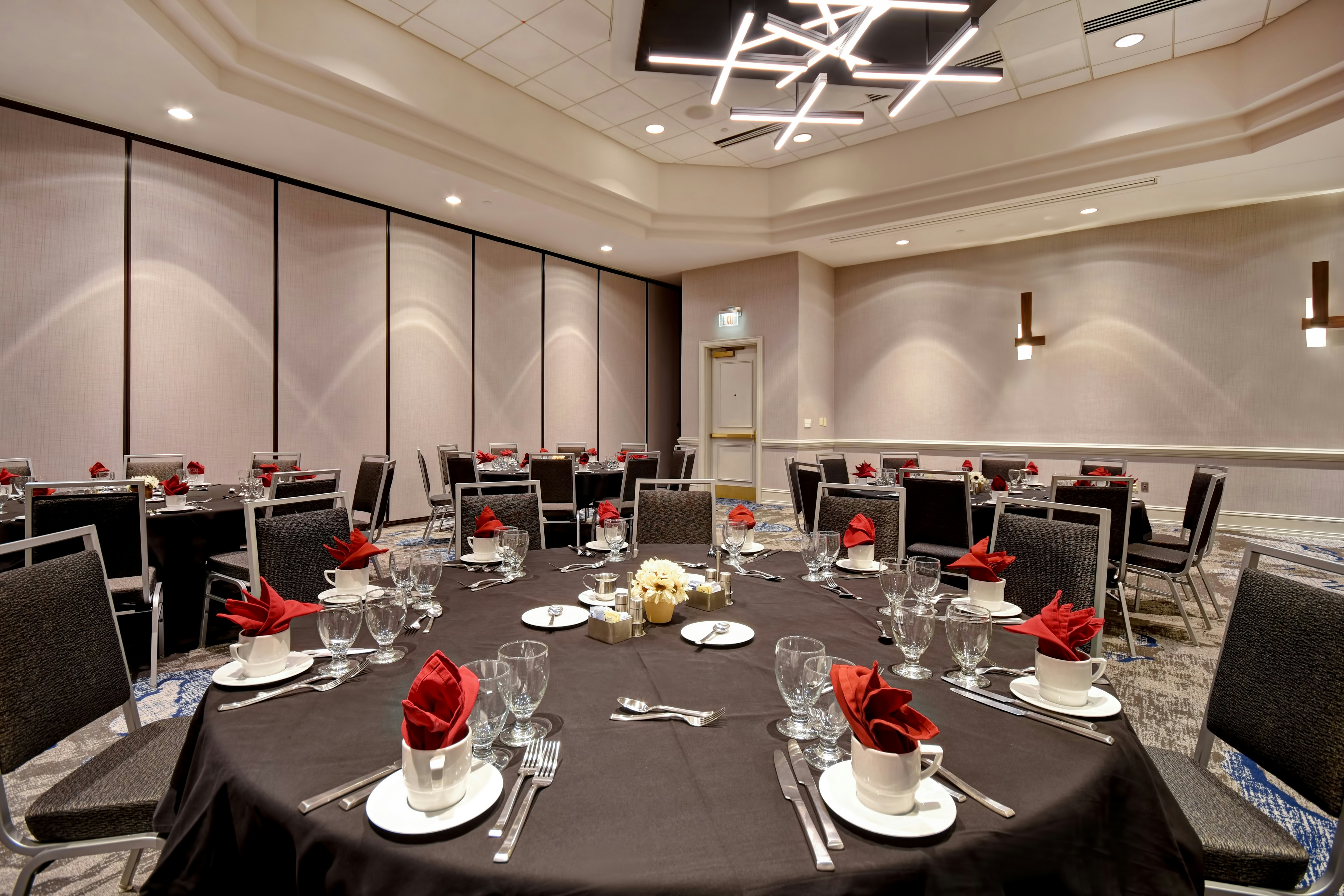 Embassy Suites Charleston 44/58