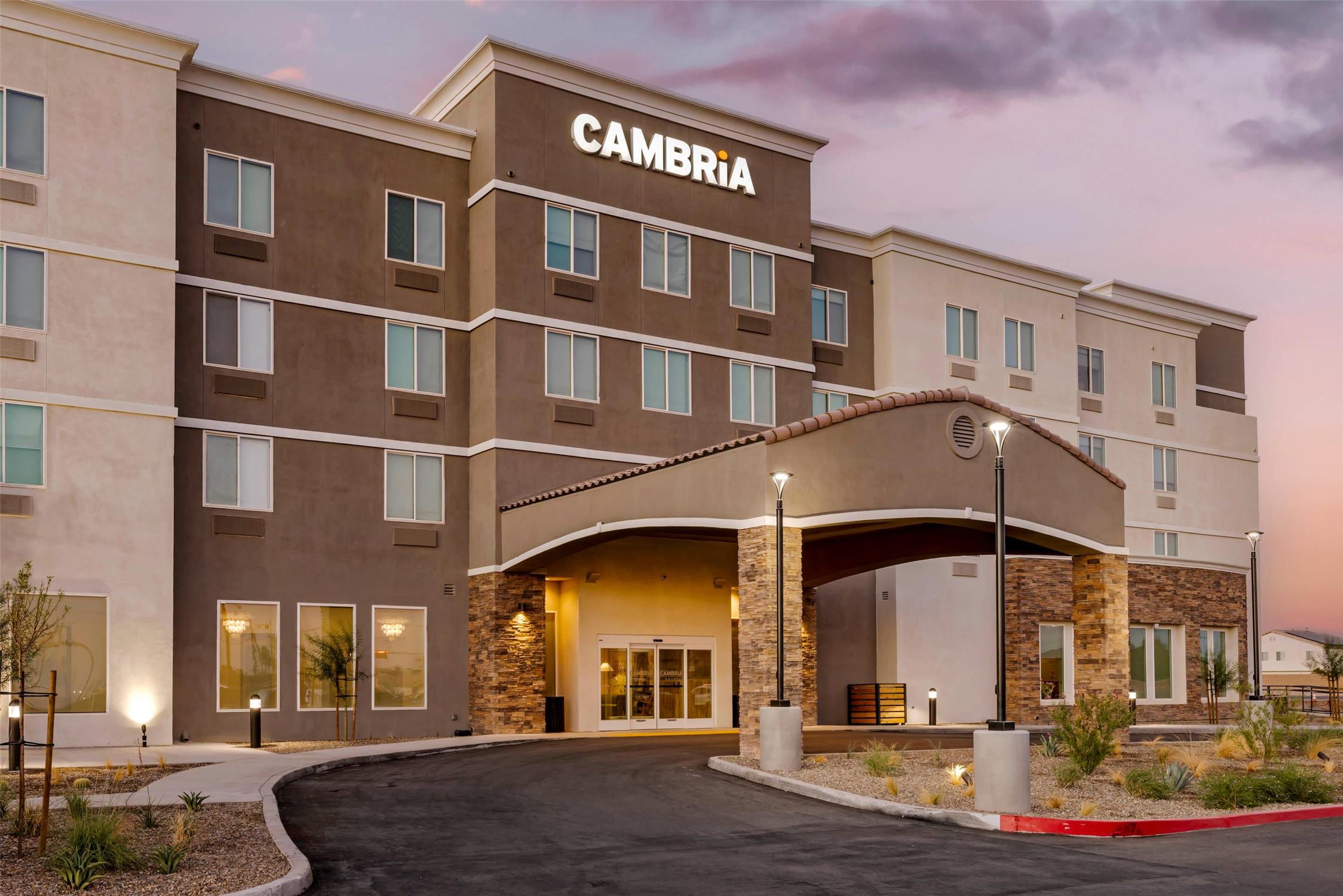 Cambria Hotel El Centro - Imperial 33/35