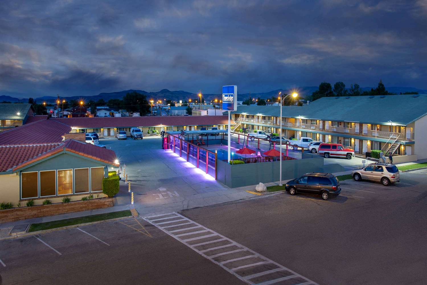 Travelodge by Wyndham Hawthorne 20/27