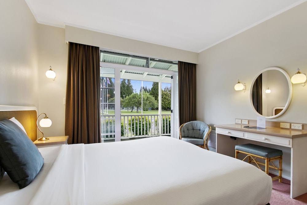 Wairakei Resort Taupo 24/64