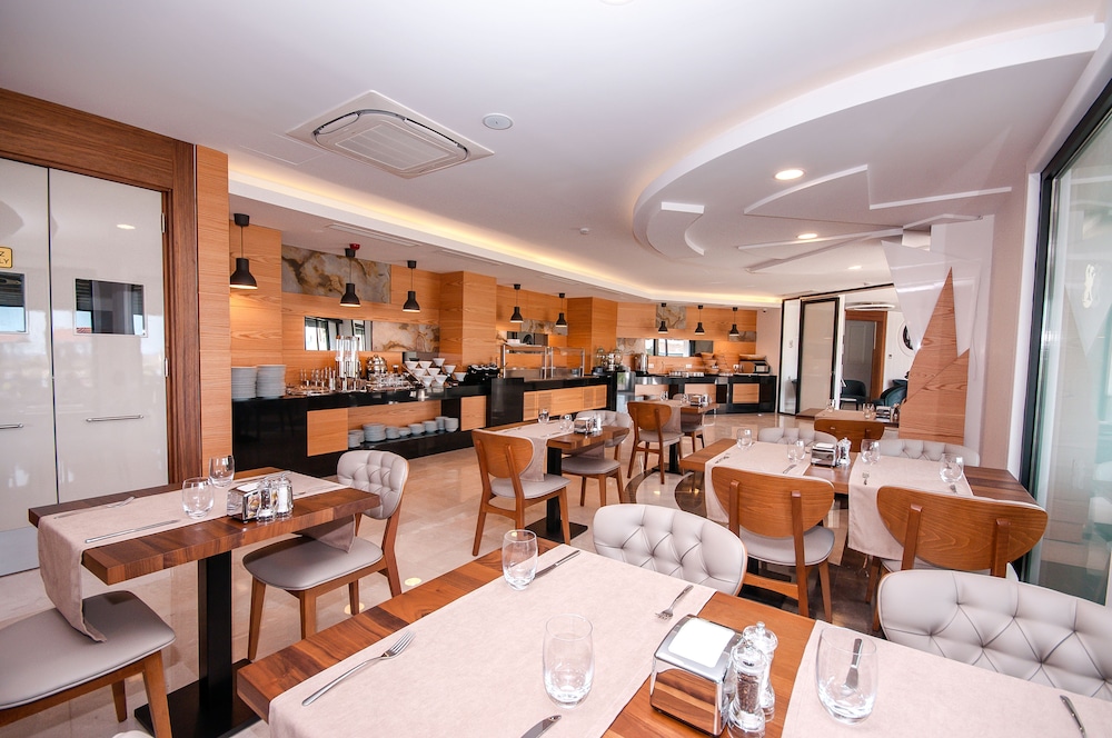 Acroter Hotel & Spa 37/50