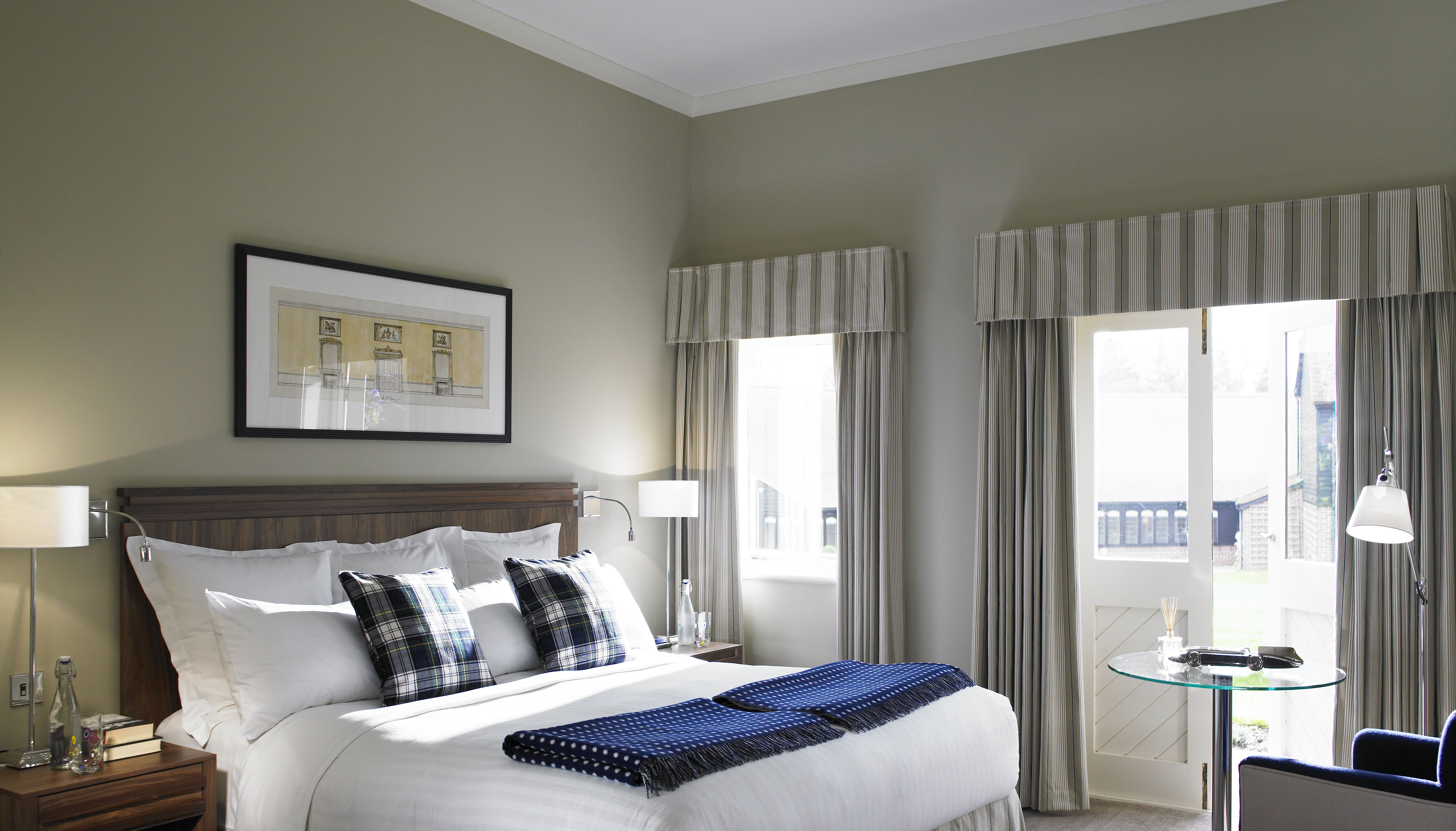 Garden, King Bed