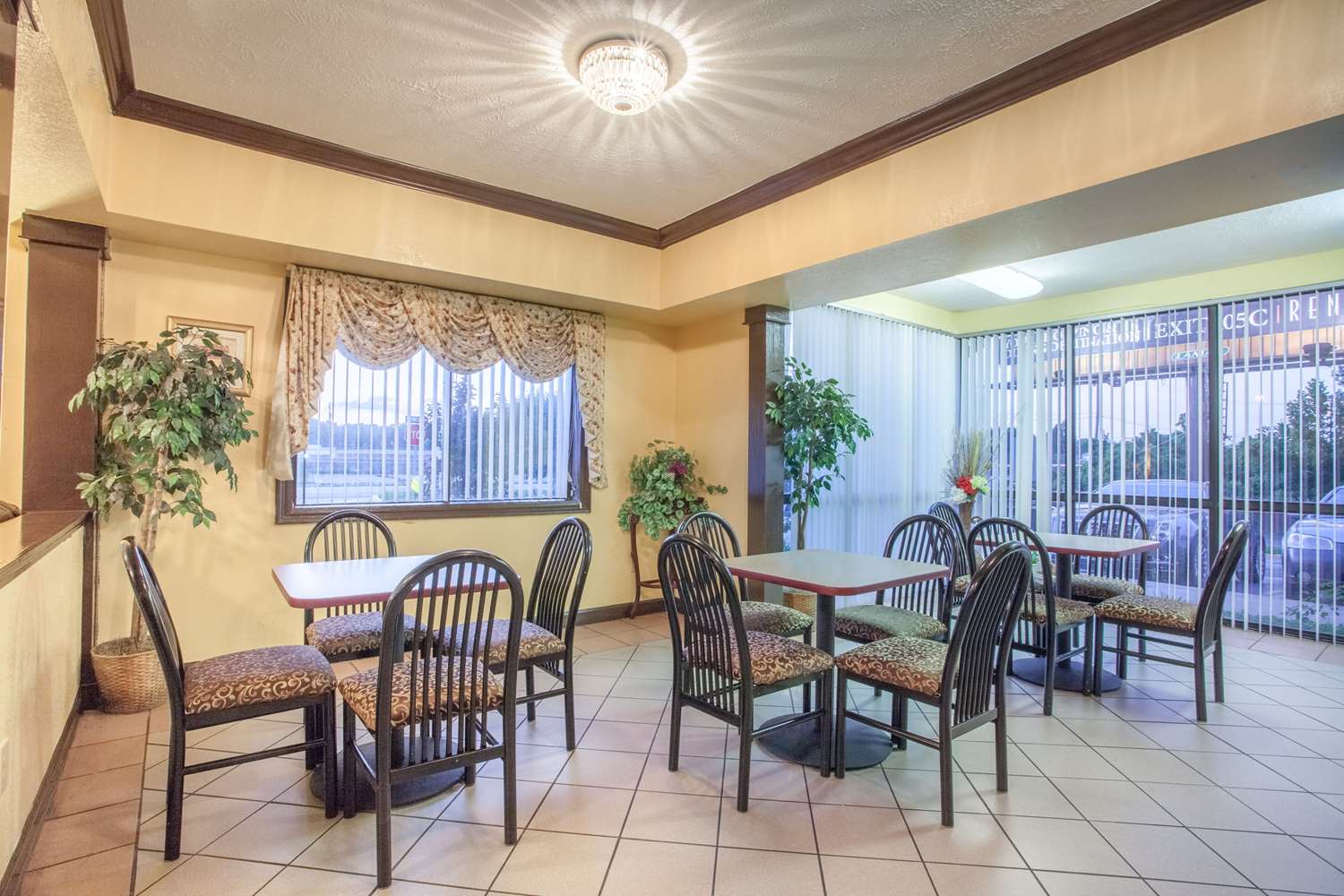 Super 8 by Wyndham Jackson/Ridgeland 6/11