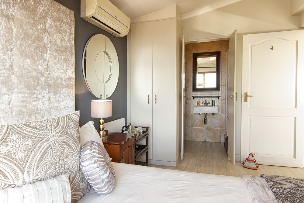Bluegum Hill Guesthouse Apartments 27/35