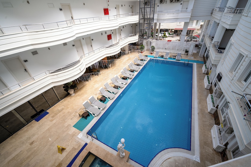Club Efes Otel 22/49
