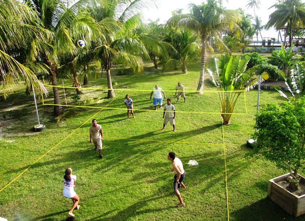 Beachfront Resort 25/50