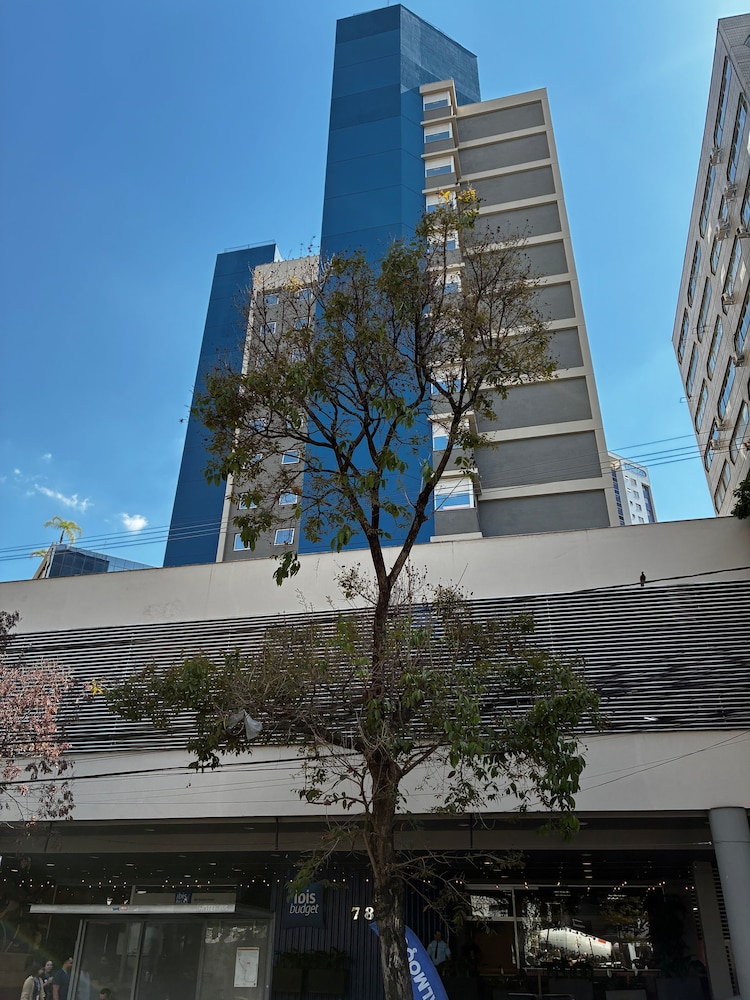 Ibis Budget Belo Horizonte Minascentro 68/74