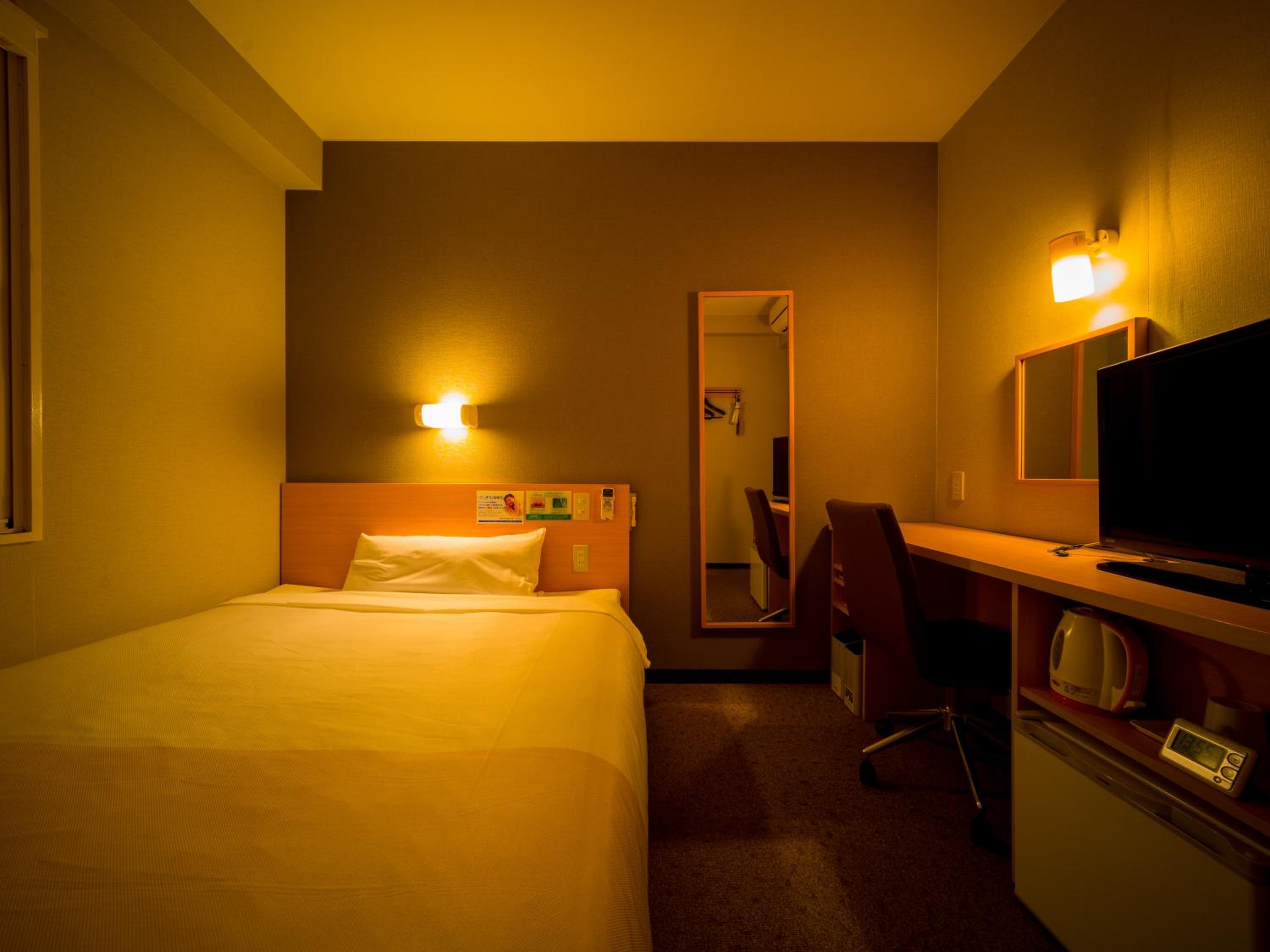 Standard, Twin Beds, Smoking