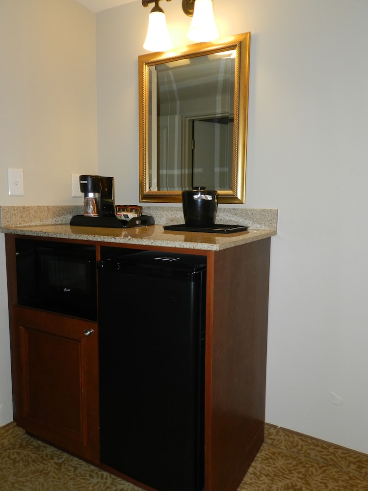 Country Inn & Suites by Radisson, Braselton, GA 30/33