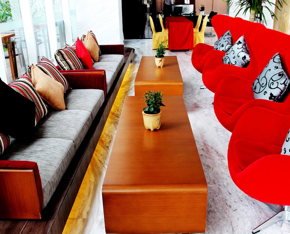Hariston Hotel And Suites 30/53