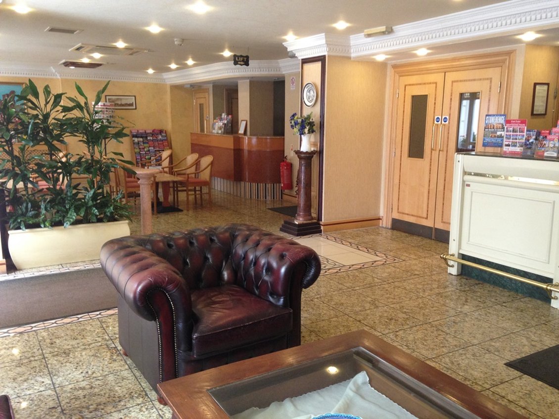 Troy Hotel 6/45