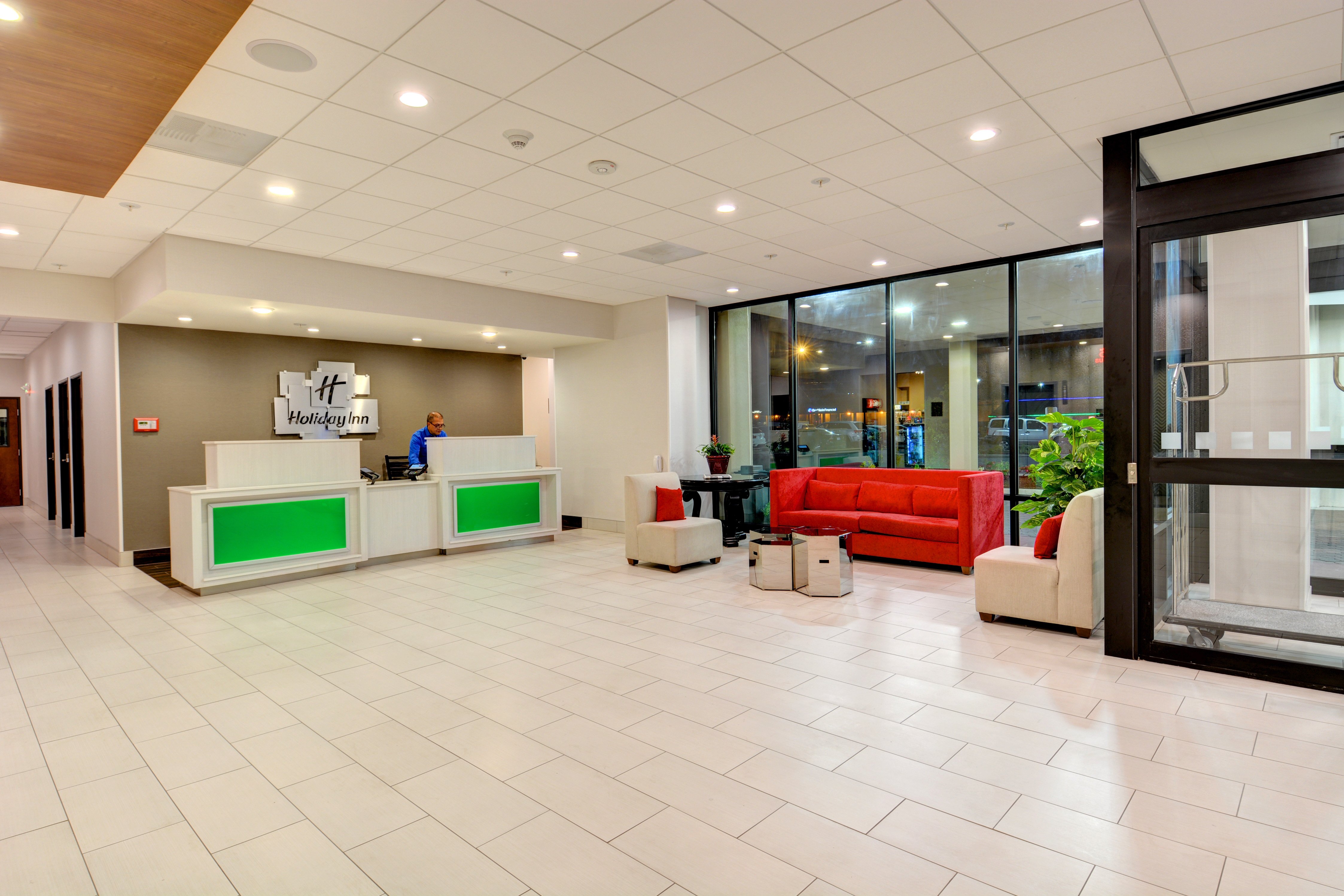 Holiday Inn Salem 2/50