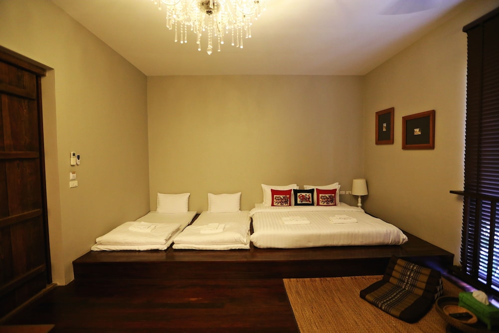Villa Phra Sumen Bangkok 45/67