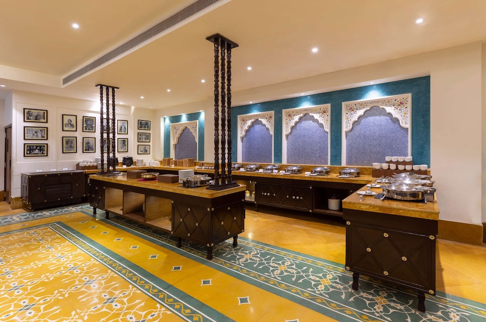 Sairafort Sarovar Portico 7/33
