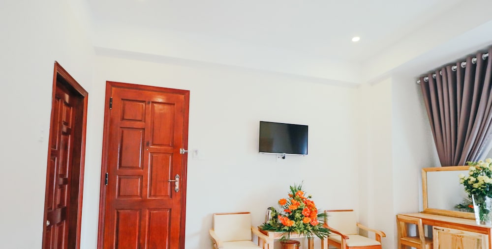 Mai Hoang Hotel 54/70