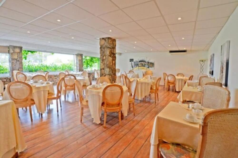 Calvi Hotel 50/65