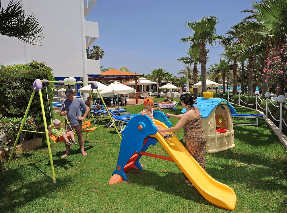 Okeanos Beach Boutique Hotel 17/39