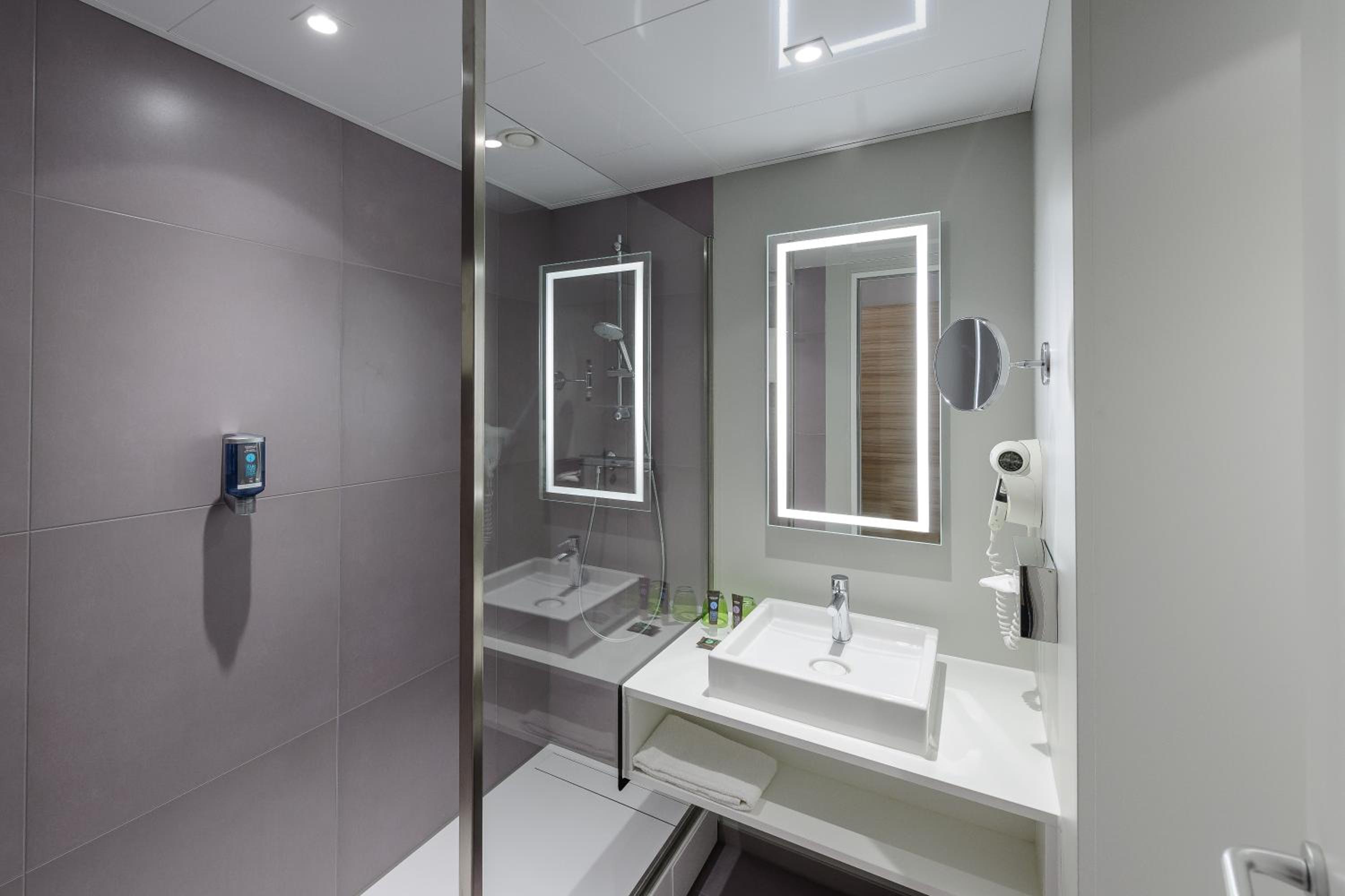 غرفة عائلية بسرير كينج، Novotel Koeln City 8/9