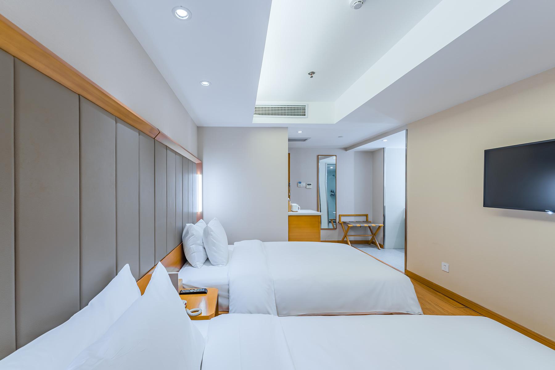 Ji Hotel (Shanghai Yan'an Road) 10/31