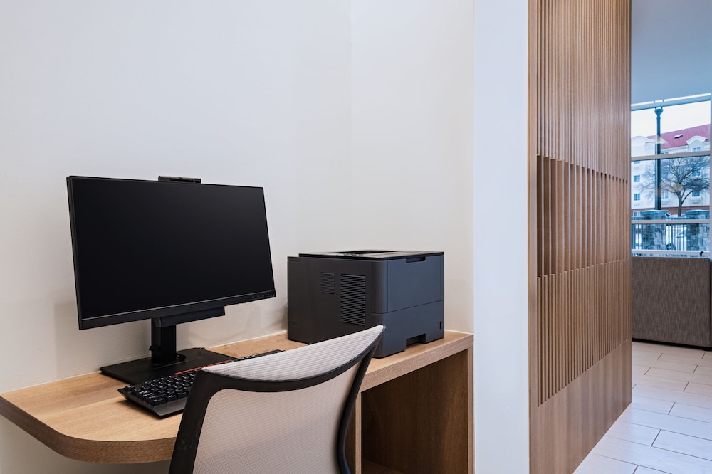 Element Dallas Las Colinas 26/33