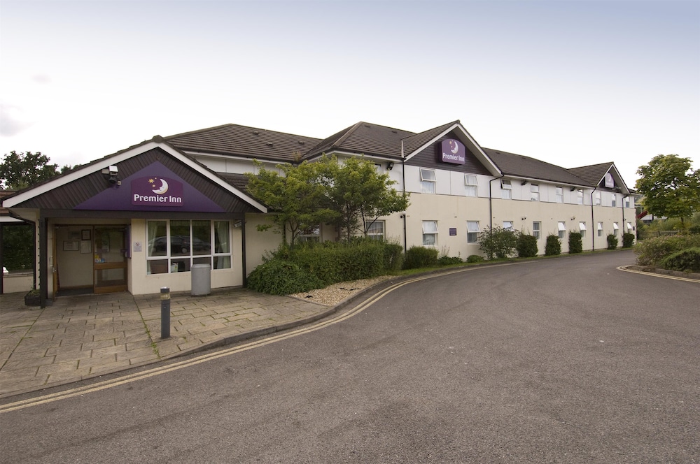 Premier Inn Caerphilly Crossways 22/28