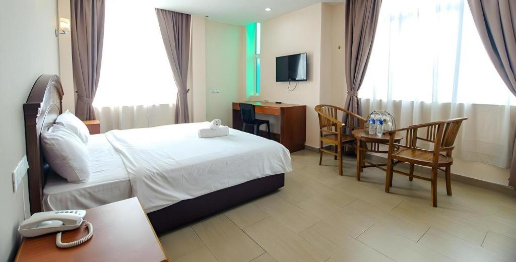 Lks Hotel 16/41