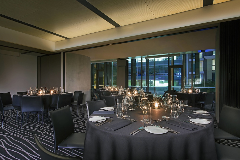 Four Points By Sheraton 24/42