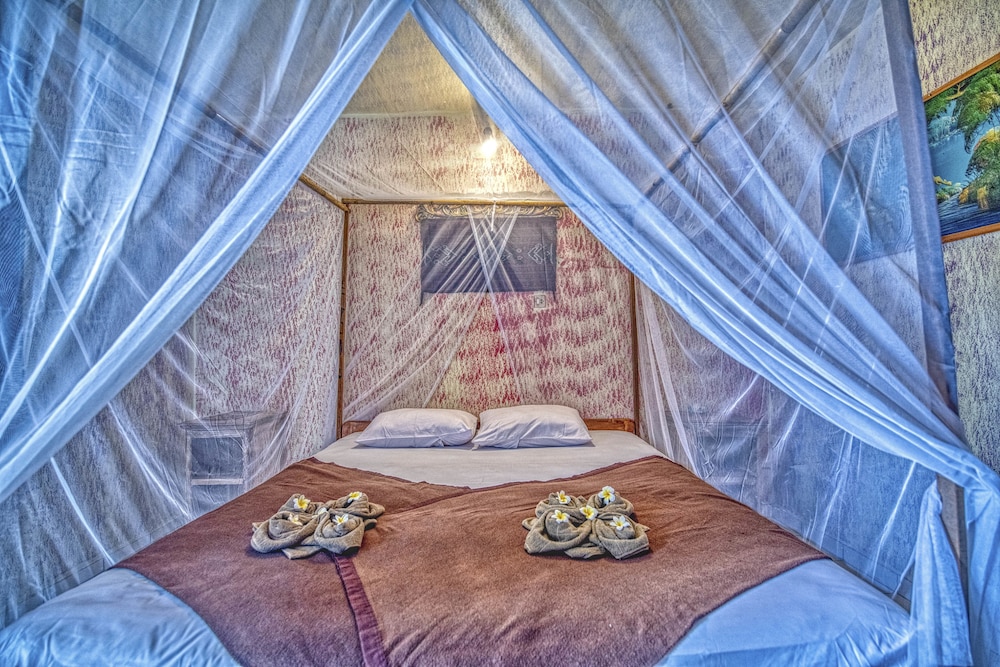 Lovina Central Hostel 18/29