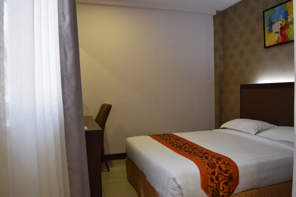 Sunrise Hotel 23/46