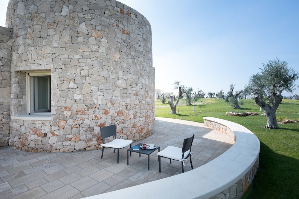 Tenuta Monticelli Bio Relais 38/64