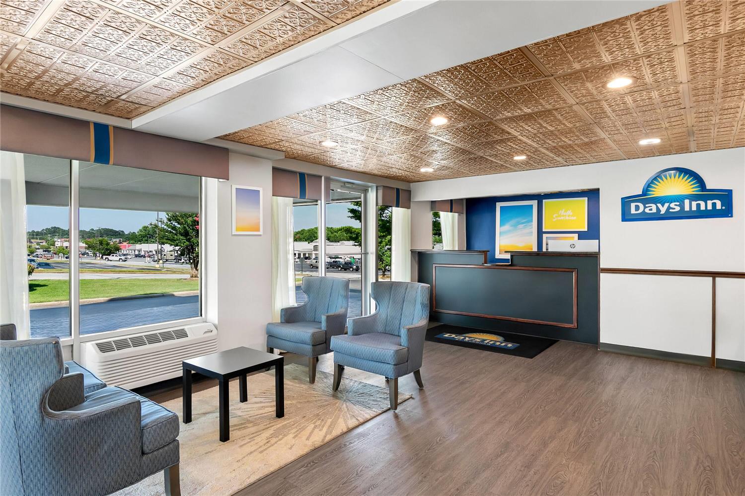 Days Inn by Wyndham Seneca 19/25