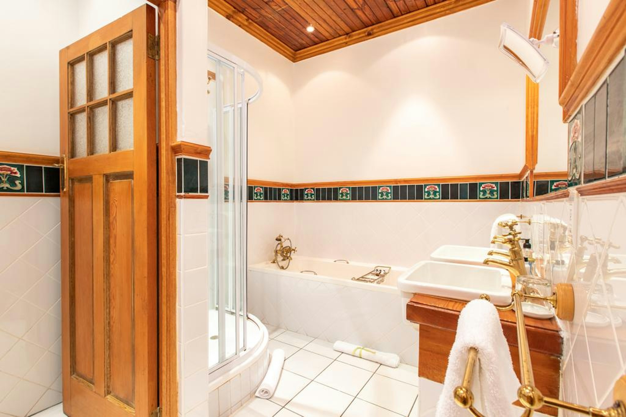 Evergreen Manor And Spa 42/42