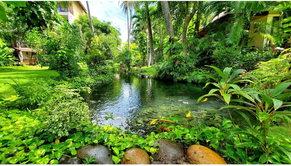 Bamboo Village Beach Resort and Spa 43/45