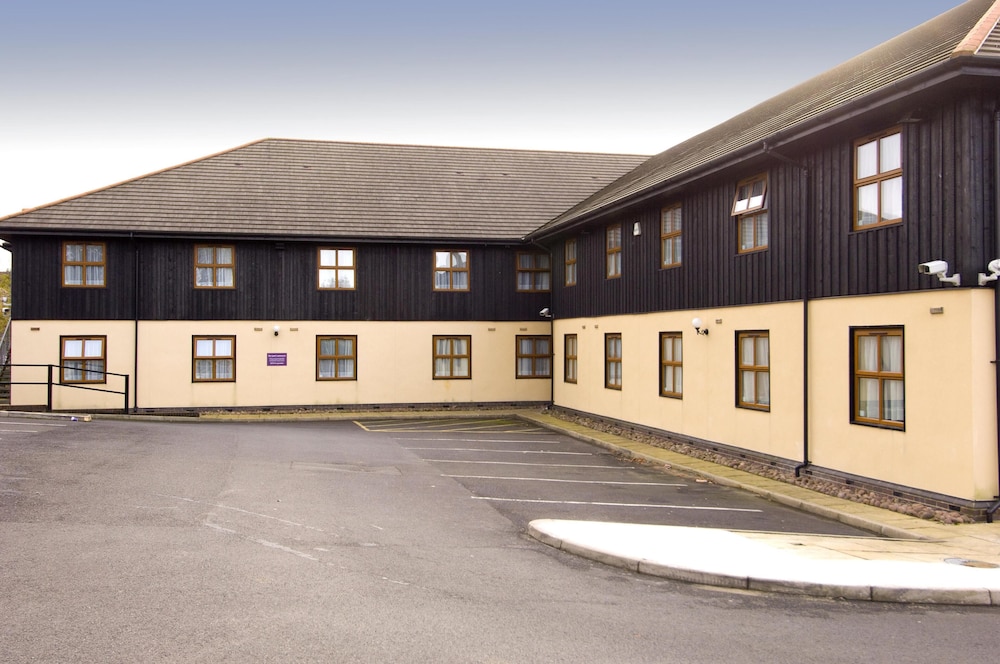 Premier Inn Bolton West 40/43