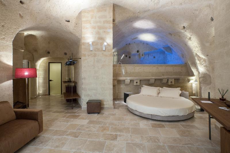 Pool, Suite, King Bed