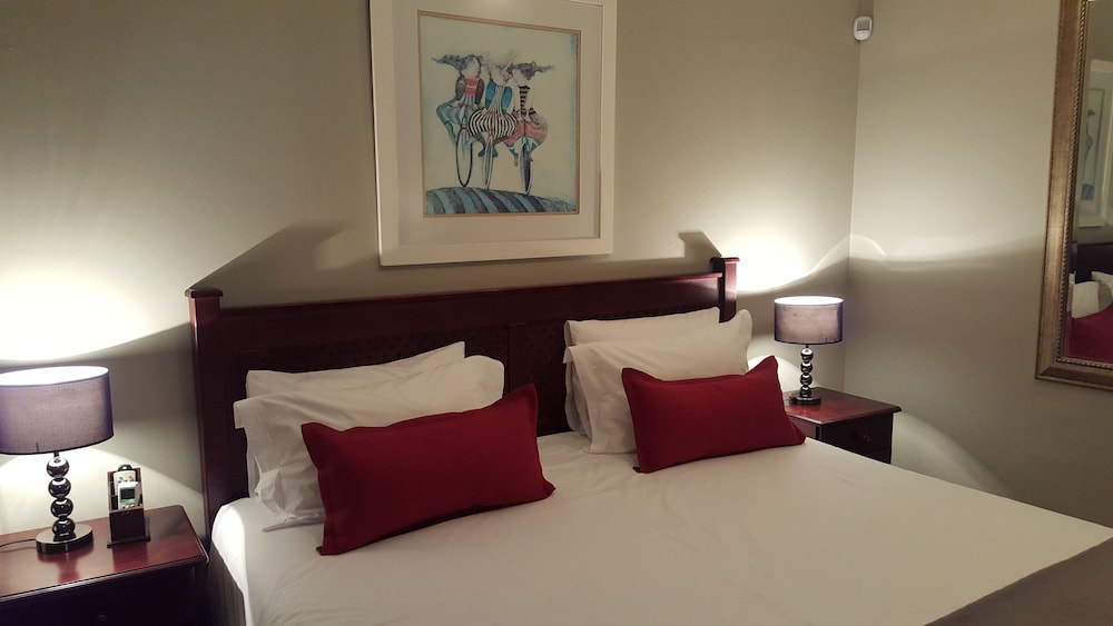 Sandpiper Guest House 12/38