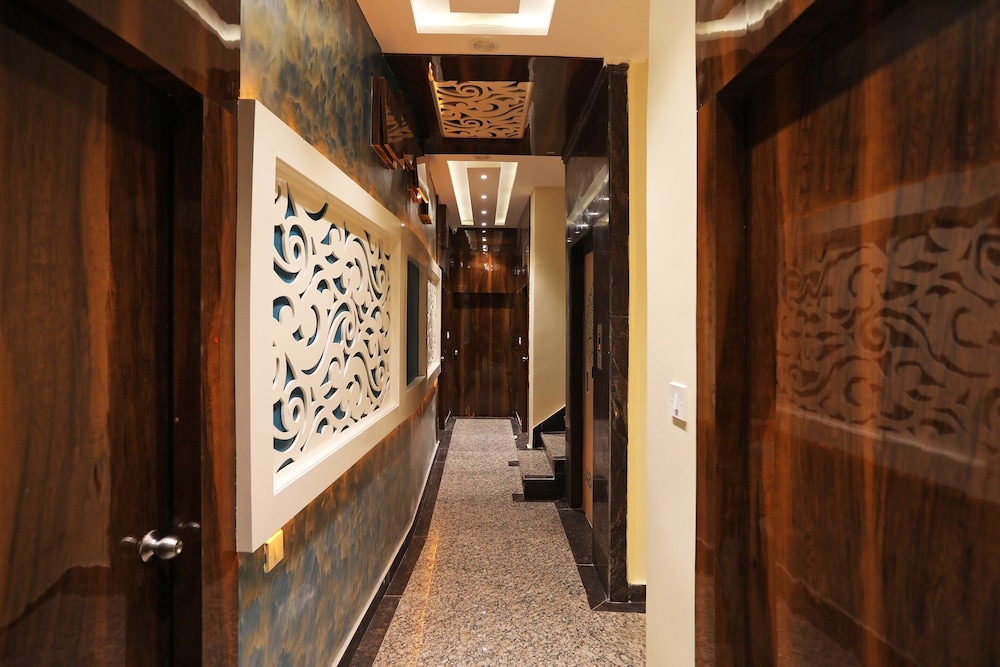 Oyo 15617 Abi's Inn 6/50