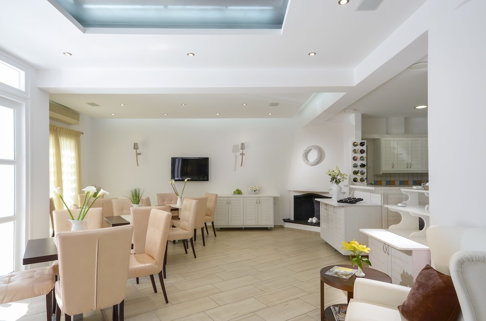 Adriani Hotel 54/61