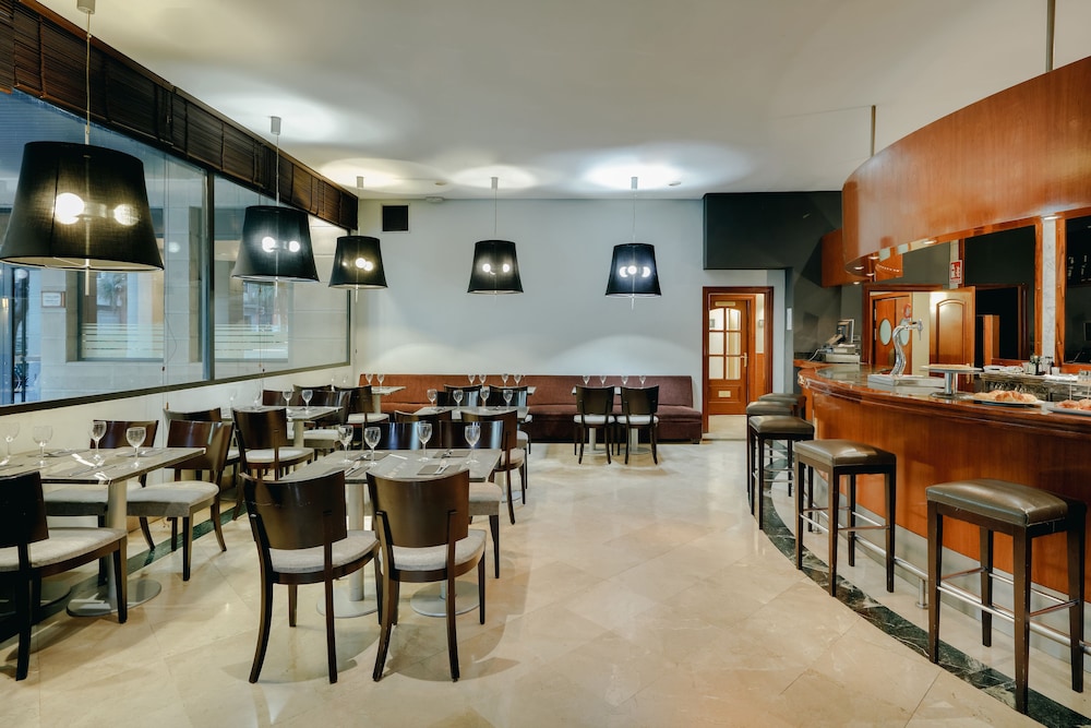 Hotel Hesperia Zaragoza Centro 16/28