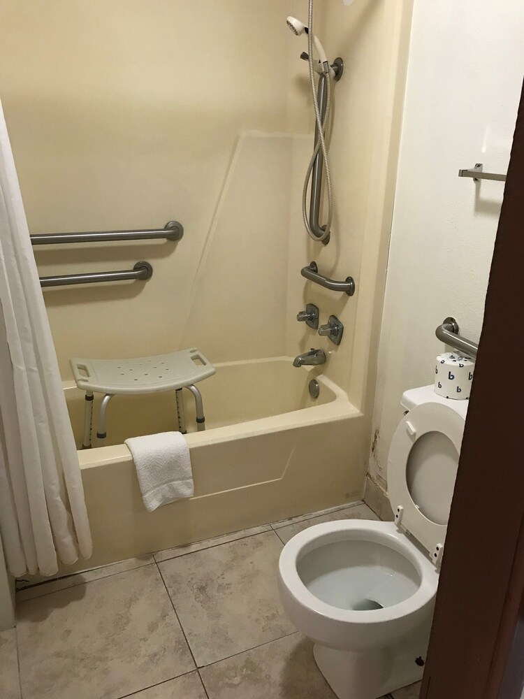Sunrise Inn 6/30