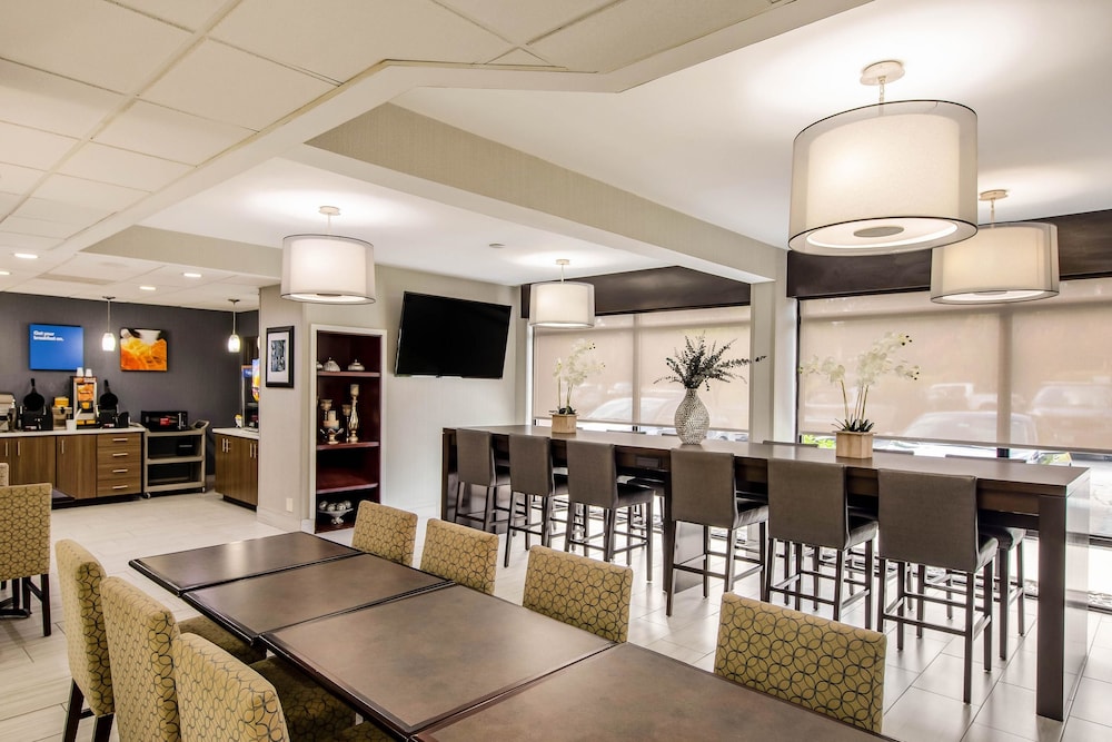Comfort Inn Greenville - Haywood Mall 29/55