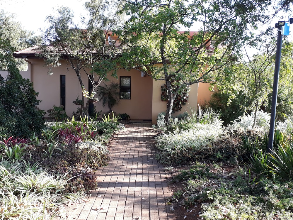 Ama Casa Self Catering Cottages 33/36