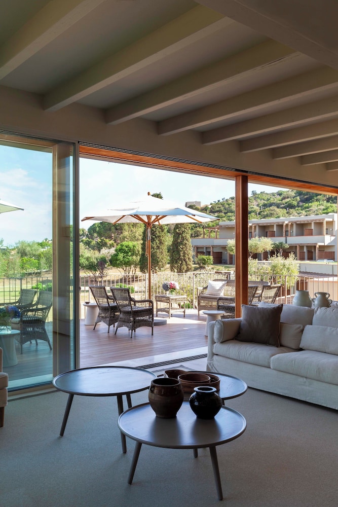 Is Molas Resort 39/66